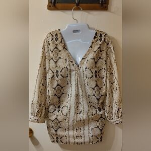 Woman's Snake print blouse